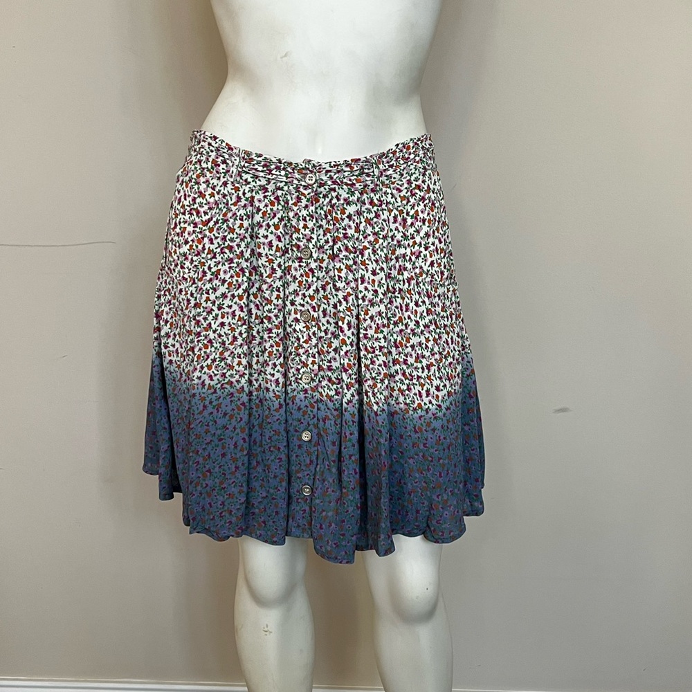 Topshop Floral Button-up Skirt, size 4